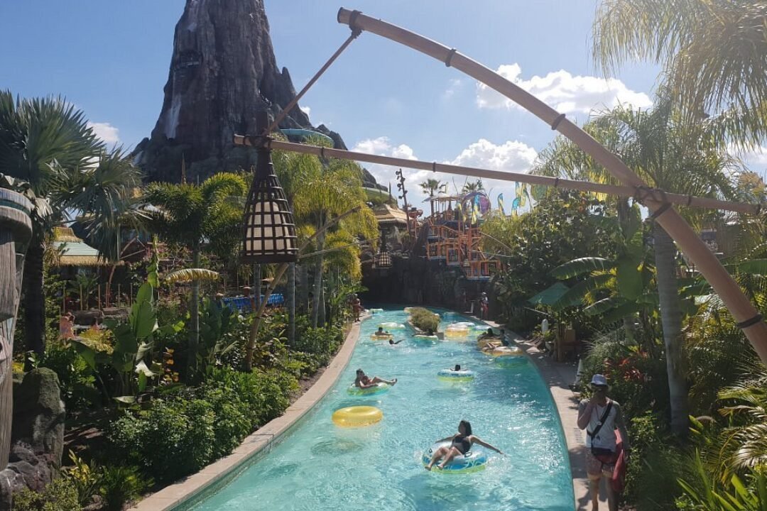 Volcano_Bay_4