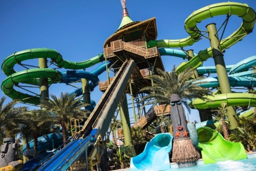 Volcano_Bay_3